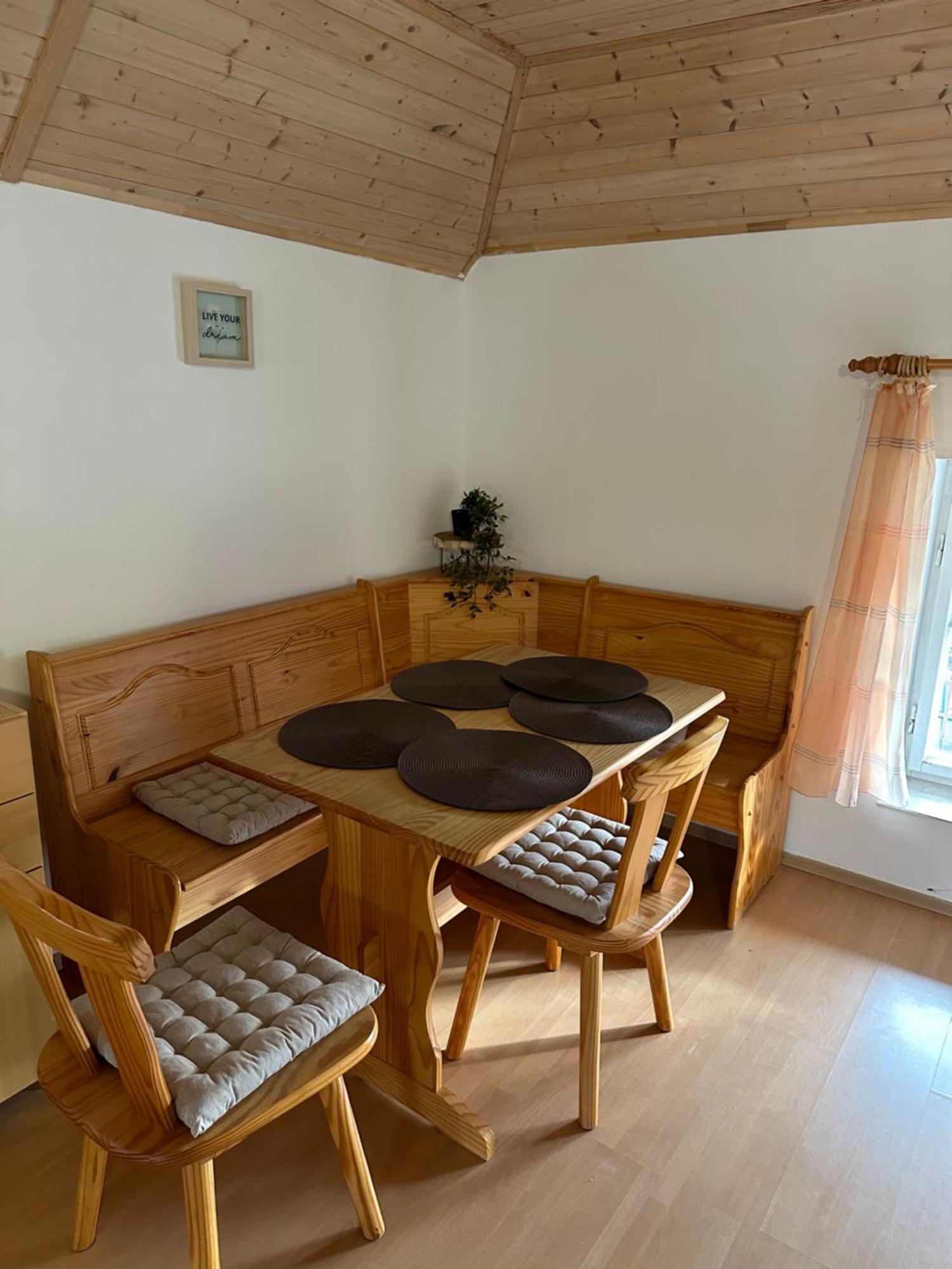 Apartment Dehtare Eksteriør bilde