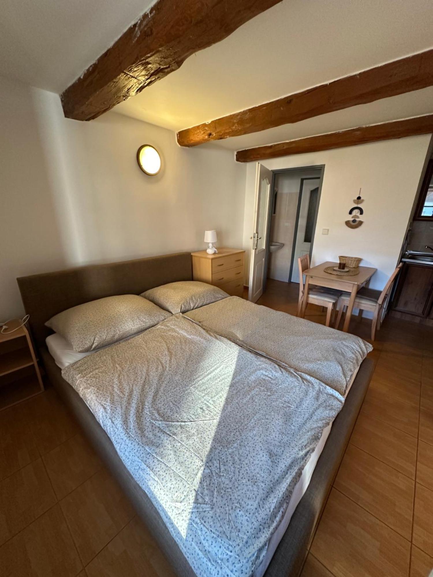 Apartment Dehtare Eksteriør bilde