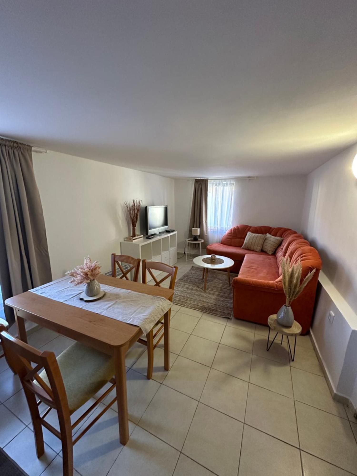 Apartment Dehtare Eksteriør bilde